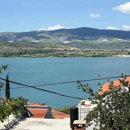 Apartment Mastrinka 1005a Trogir