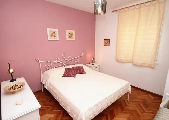 Apartment Mastrinka 1005a *
