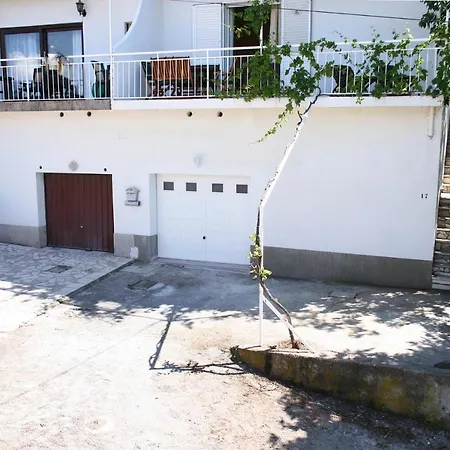 Mastrinka 1005a Trogir