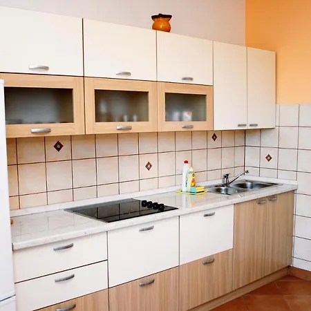 Mastrinka 1005a Trogir